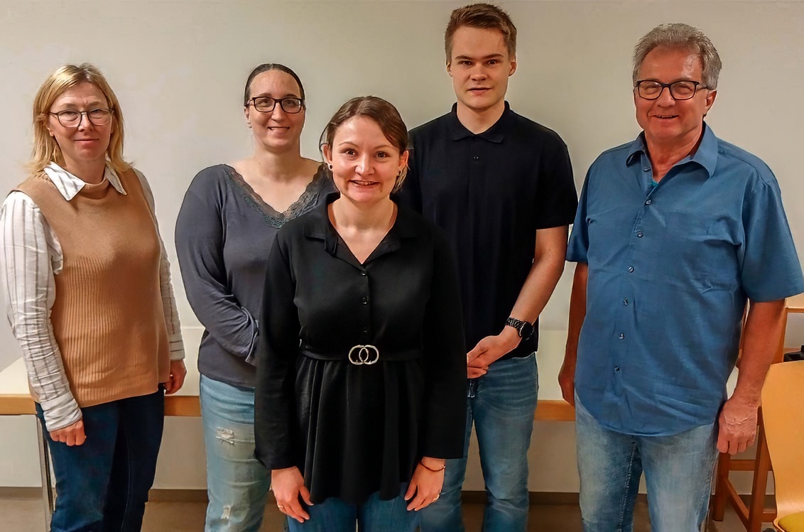 von links: Seminarleiterin Doris Klingseisen, Sonja Himmelstoß, Ramona Laußer, Maximilian Irlbeck und Außenstellenleiter Hermann Gammer