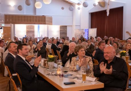 Benefizkonzert in der Stadthalle Roding